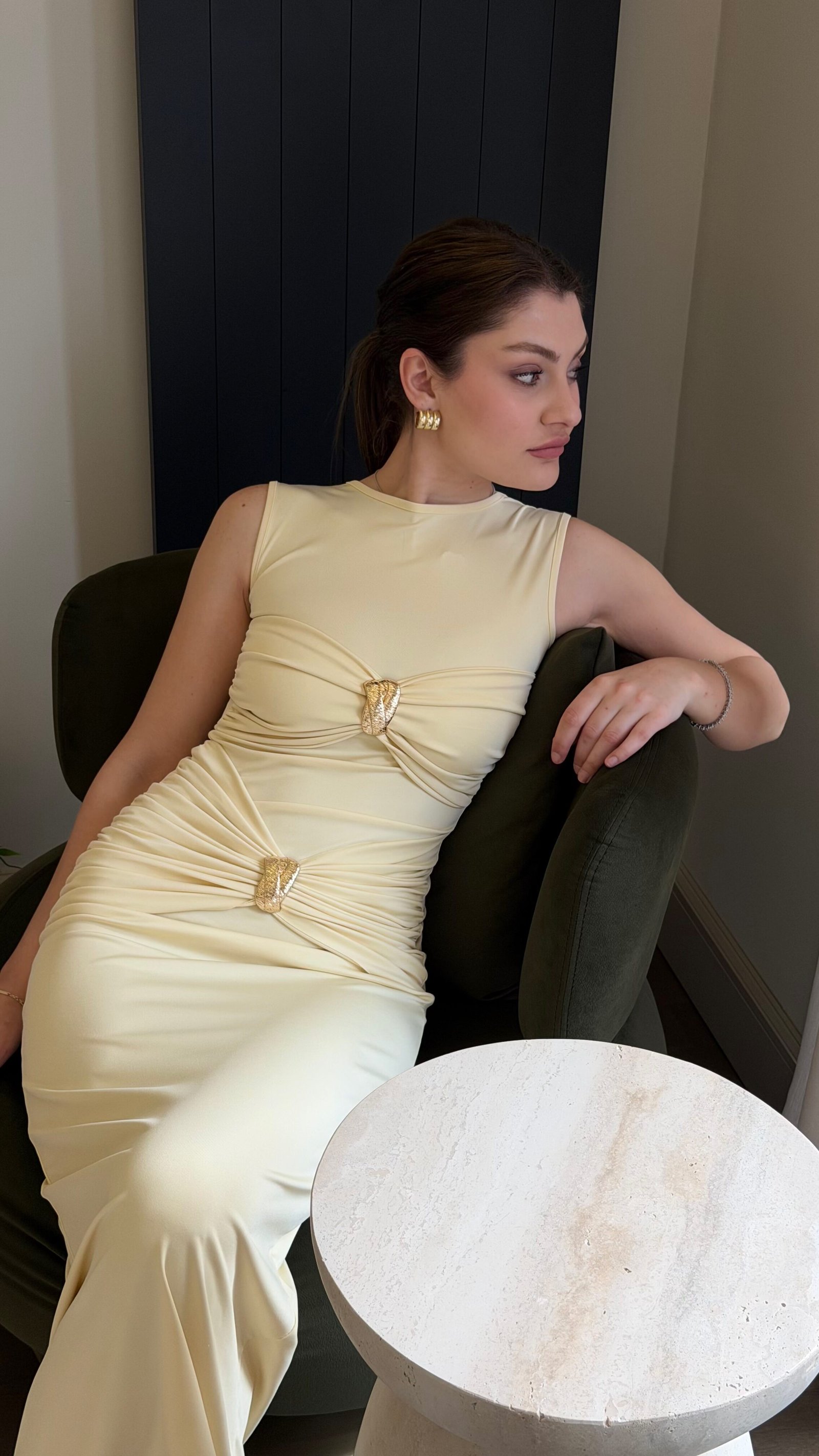 AKSESUAR DETAYLI ELBİSE-BUTTER YELLOW