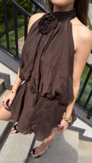 Gül Detaylı Bluz Etek Takım - Kahverengi