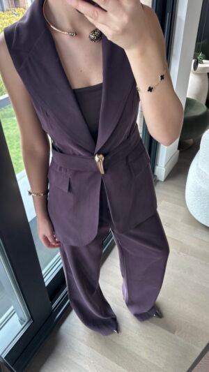 Aksesuar Detaylı Yelek Takım - Mürdüm