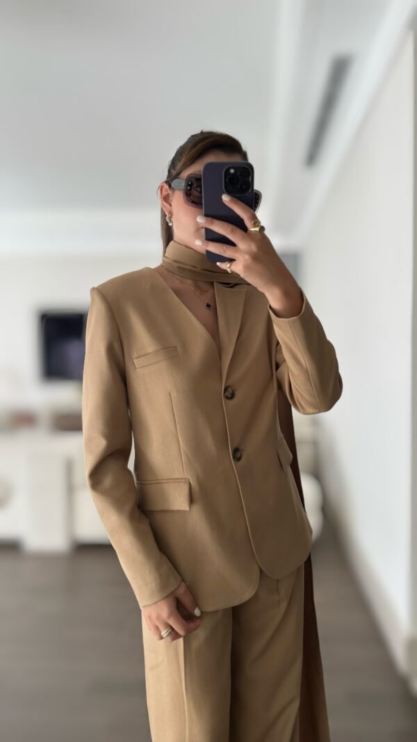 Şal Detaylı Blazer Takım - Camel