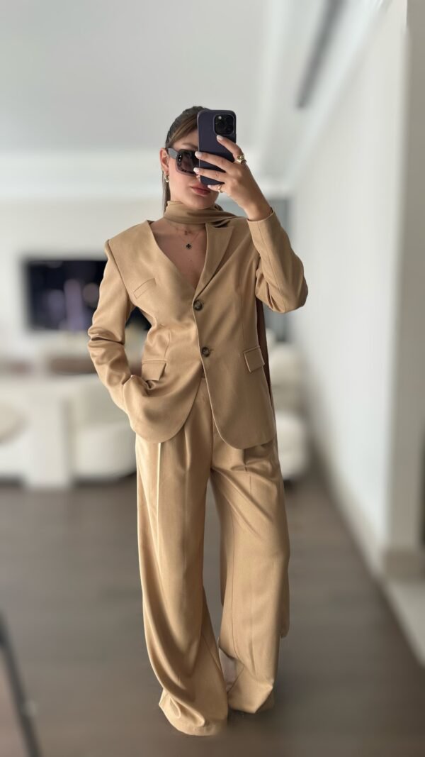 Şal Detaylı Blazer Takım - Camel