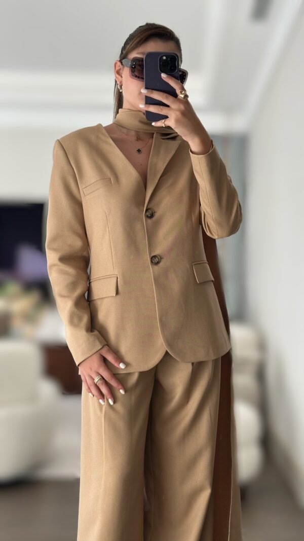Şal Detaylı Blazer Takım - Camel