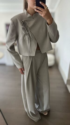 Çizgili Kısa Blazer Takım - Gri