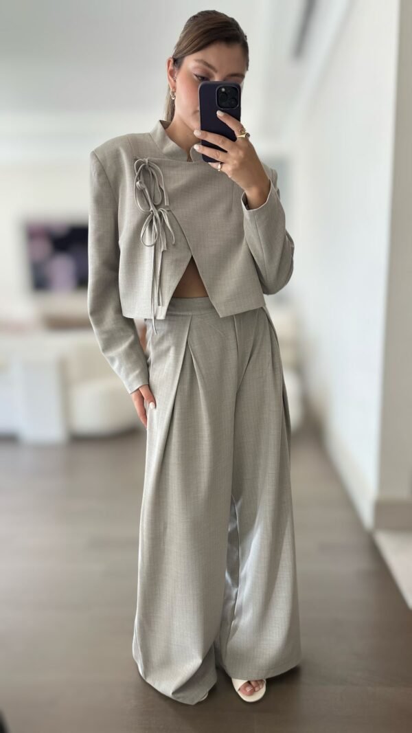 Çizgili Kısa Blazer Takım - Gri