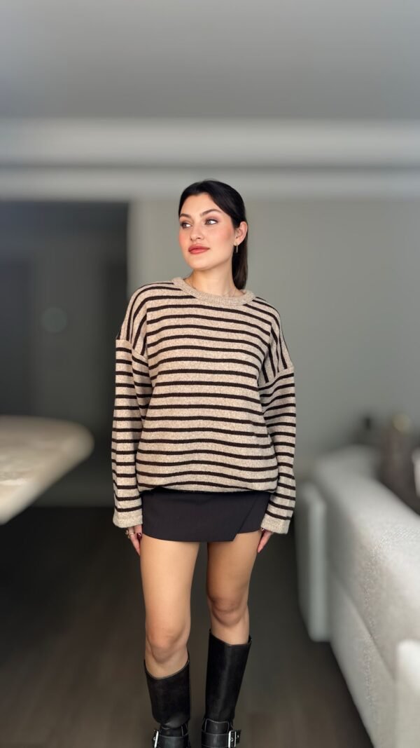 Çizgili Triko Kazak